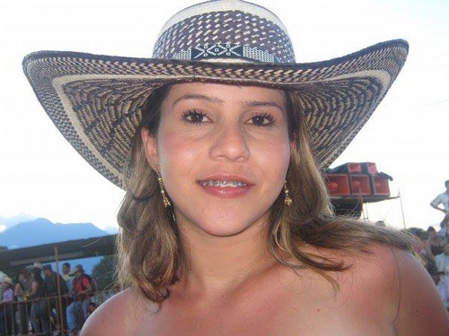 154-Andrea-Dating-Colombian-Women (3)