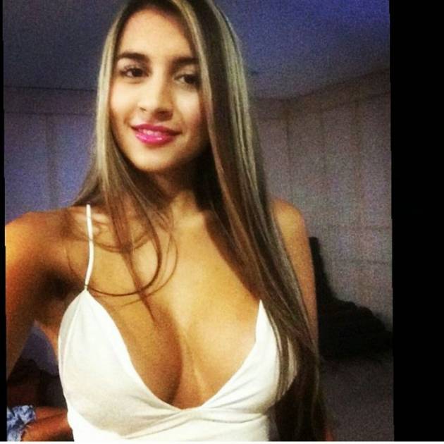 latina woman from Colombia